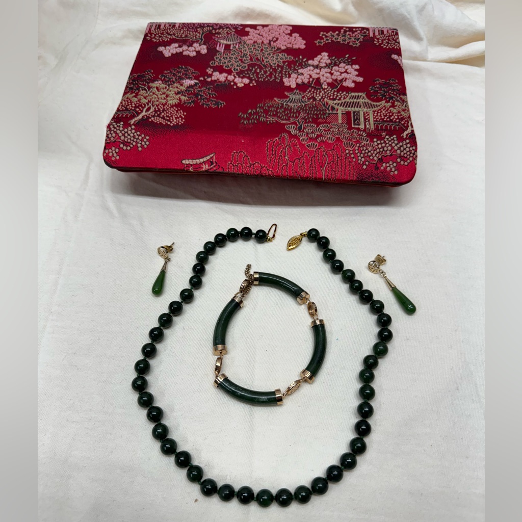 Vintage Chinese Jade Jewlery Set Bracelet Earring Necklace